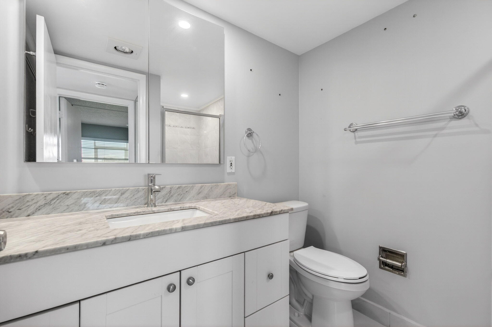 167 Normandy Lane, Unit D Delray Beach, FL 33484 - Photo 16 of 46 Updated Bath