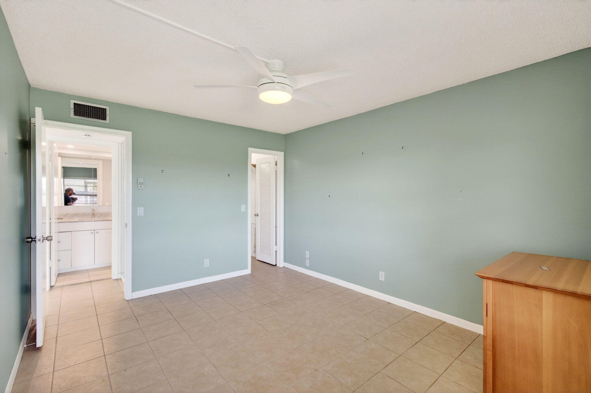 167 Normandy Lane, Unit D Delray Beach, FL 33484 - Photo 26 of 46 Bedroom with Closet