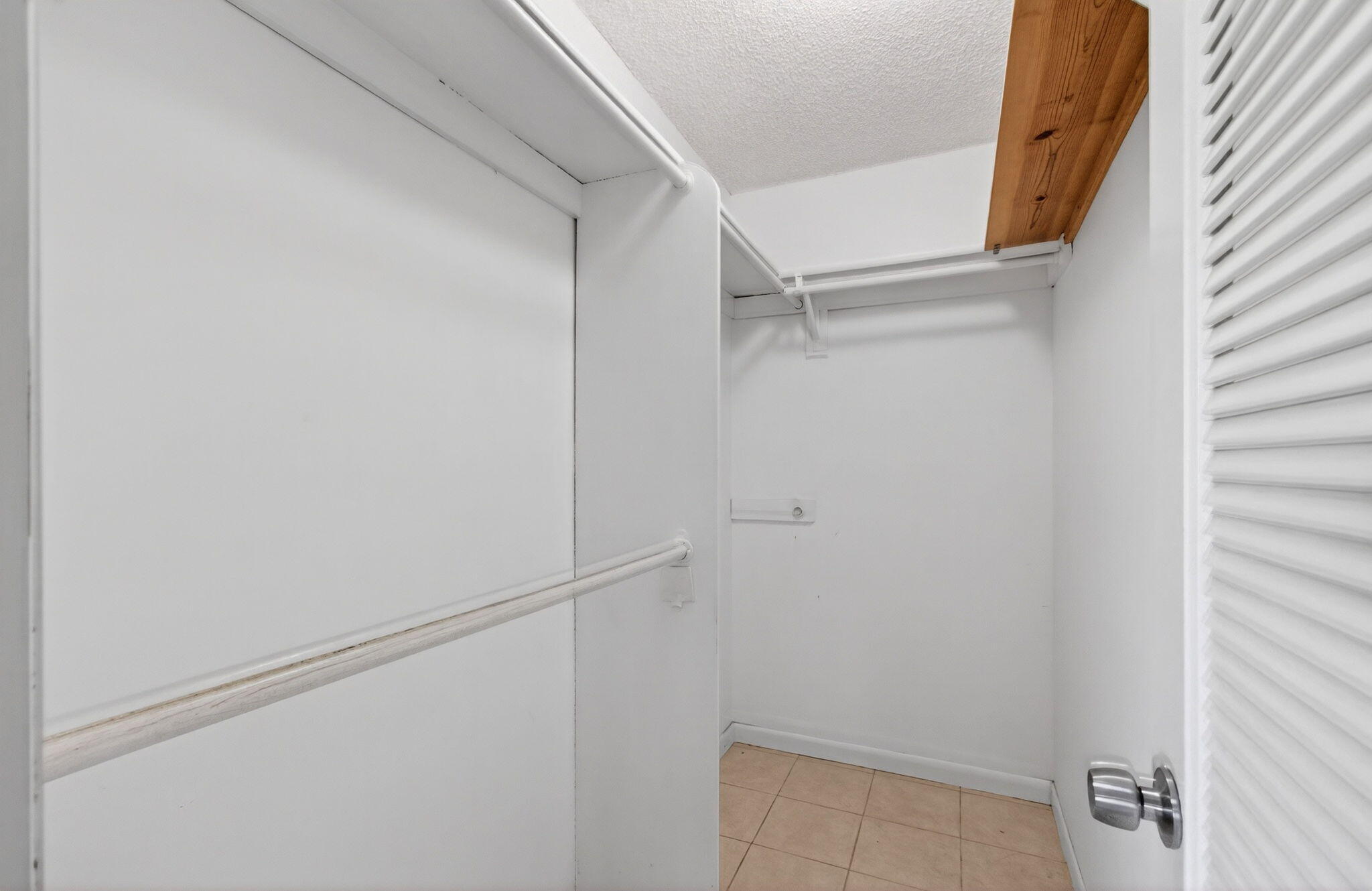167 Normandy Lane, Unit D Delray Beach, FL 33484 - Photo 29 of 46 Walk in Closet