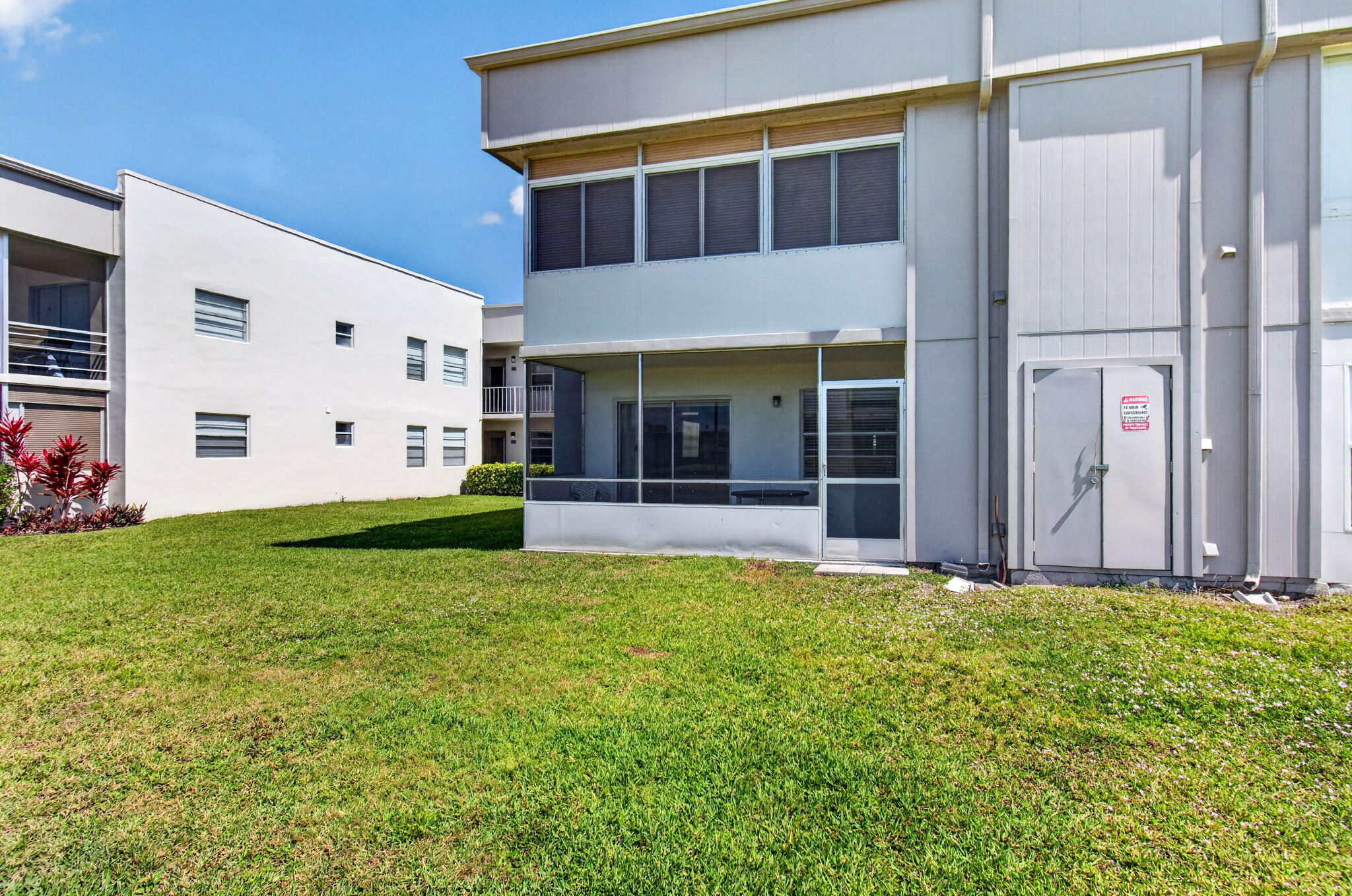 167 Normandy Lane, Unit D Delray Beach, FL 33484 - Photo 40 of 46 Corner Unit