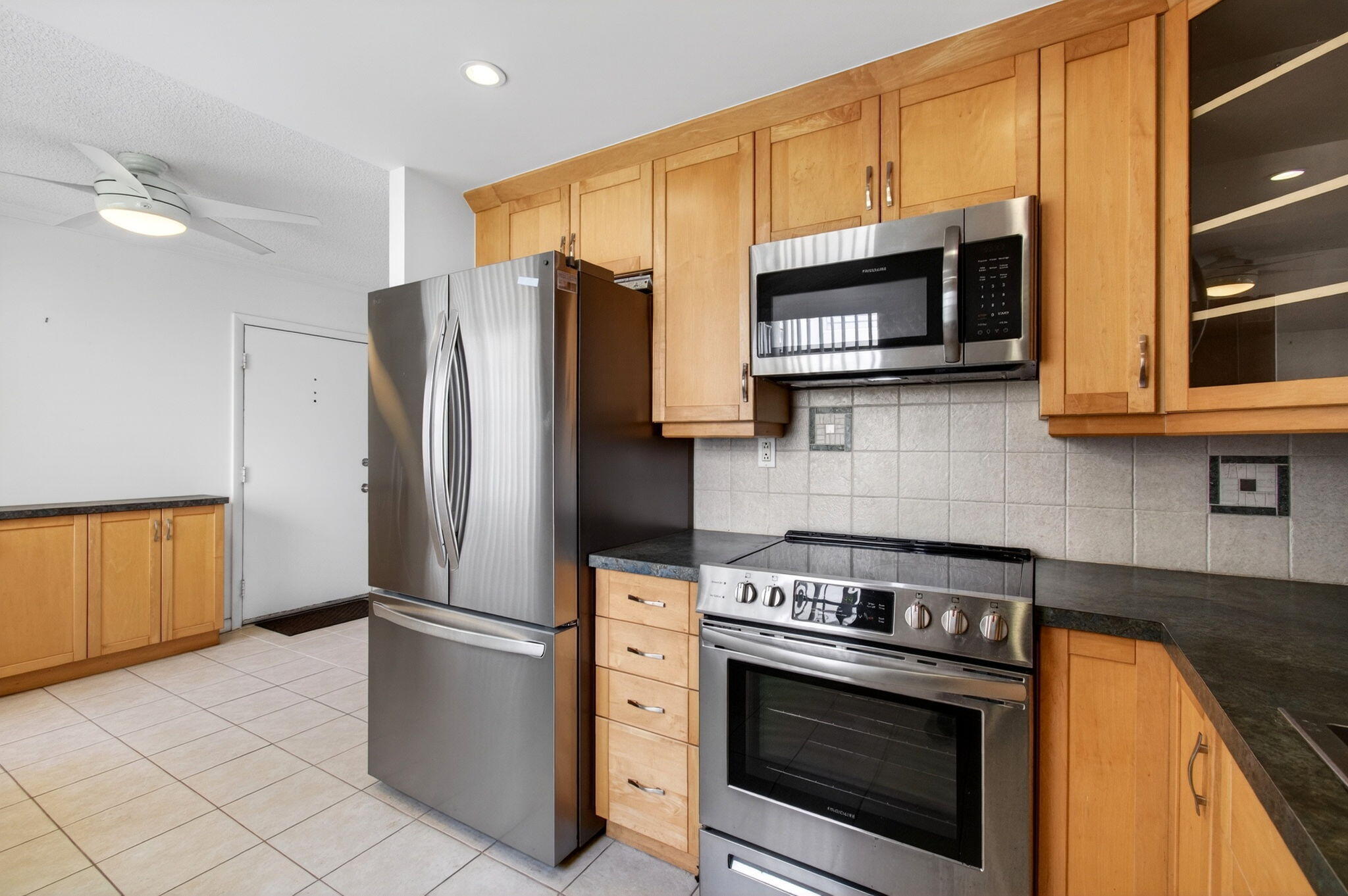 167 Normandy Lane, Unit D Delray Beach, FL 33484 - Photo 6 of 46 Upgraded Appliance Package