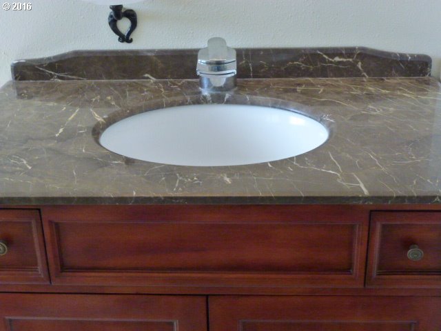 297 South Mary B Road Tygh Valley, OR 97063 - Photo 7 of 10 Gallery Image 7