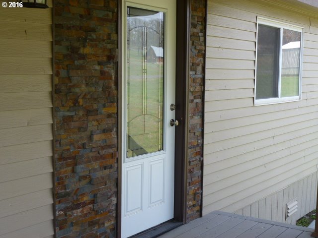297 South Mary B Road Tygh Valley, OR 97063 - Photo 9 of 10 Gallery Image 9