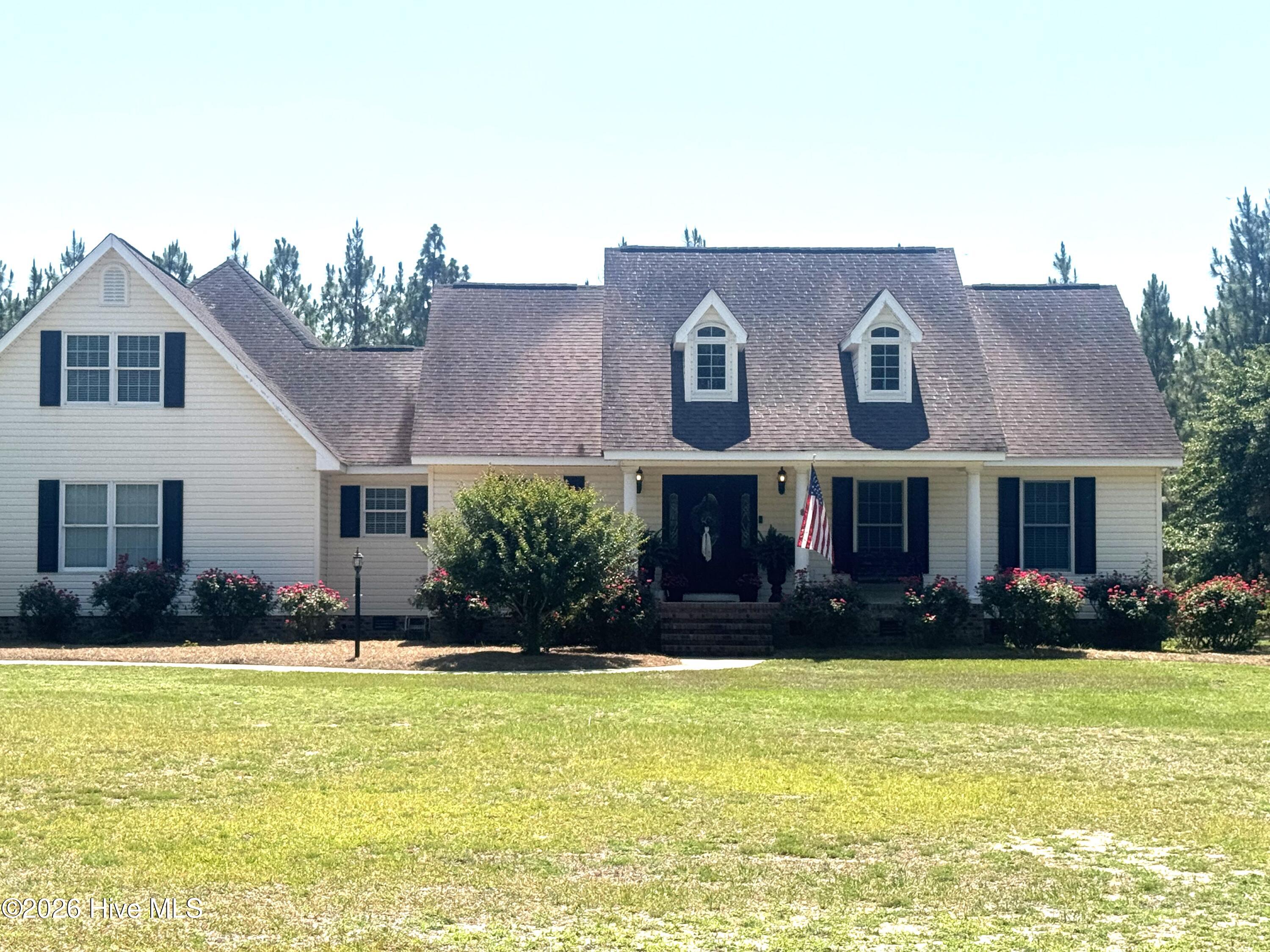 727 Mt Olive Road Bladenboro, NC 28320 - Photo 2 of 52