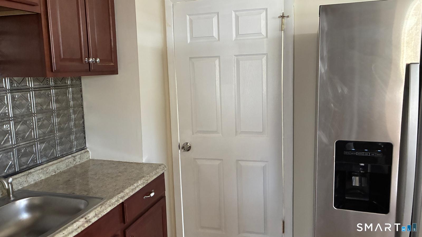 54 North Avenue, Unit 1 Meriden, CT 06451 - Photo 8 of 12