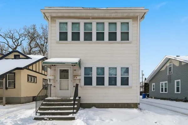 $425,000 | 1081 13th Avenue Southeast, Minneapolis, MN 55414