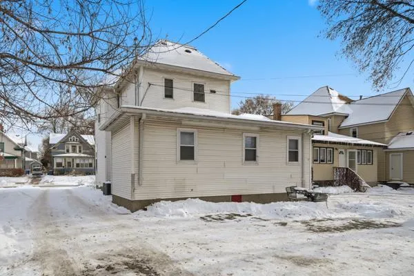 $425,000 | 1081 13th Avenue Southeast, Minneapolis, MN 55414