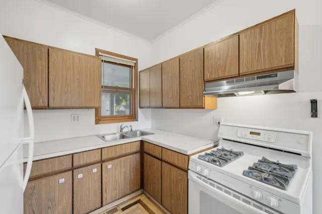 $425,000 | 1081 13th Avenue Southeast, Minneapolis, MN 55414