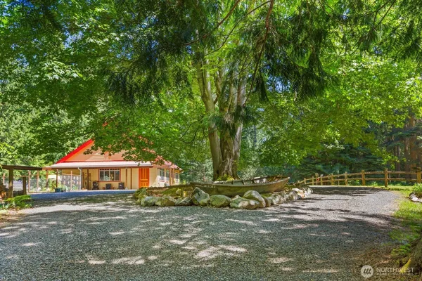 $893,000 | 8234 Flagler Road, Nordland, WA 98358