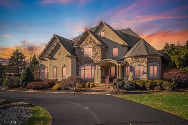 $2,250,000 | 240 Oak Grove Road, Pittstown, NJ 08867