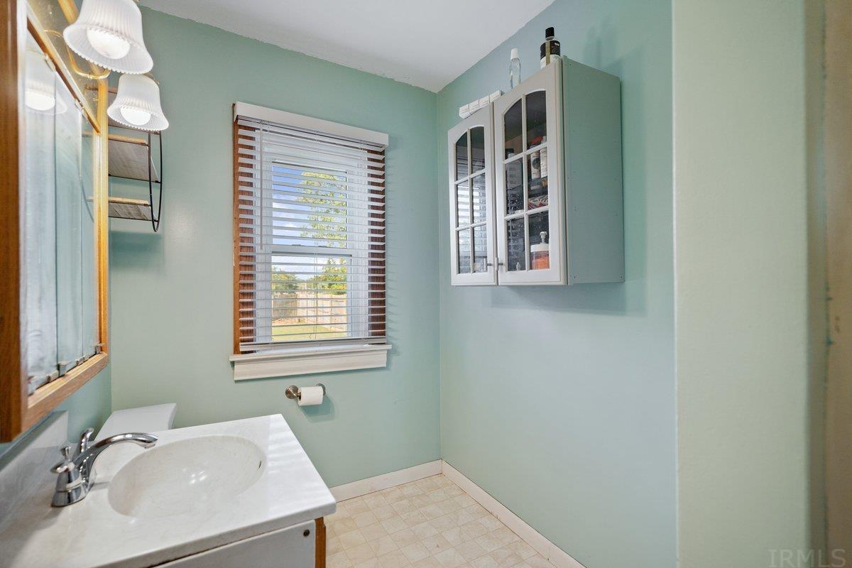 42 North Truman Road Jasper, IN 47546 - Photo 16 of 30 Gallery Image 16