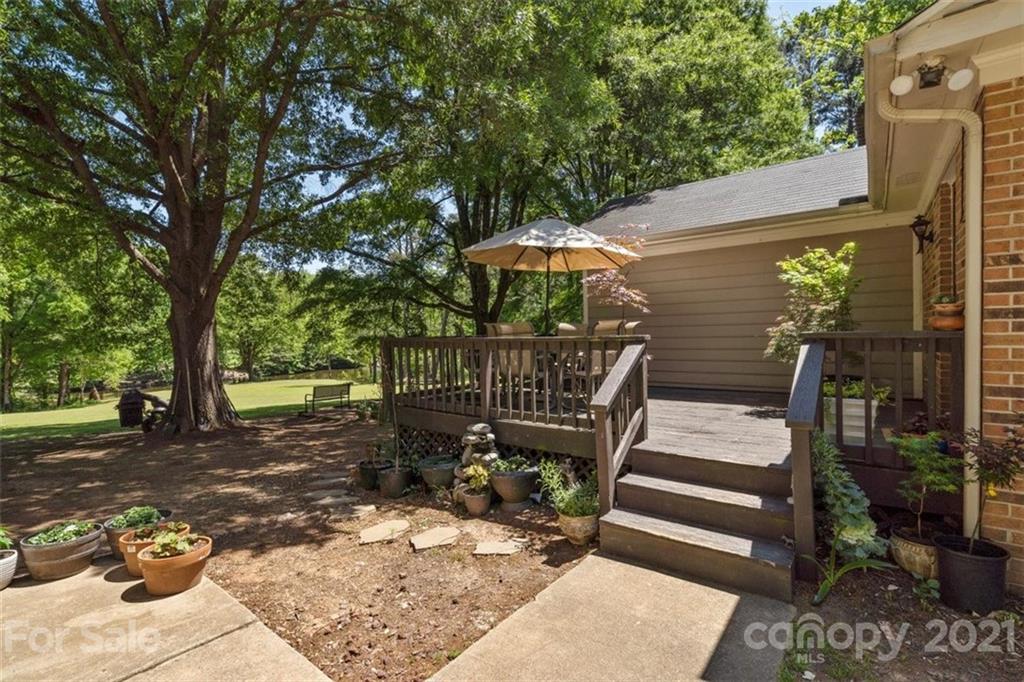 2734 Farmlake Lane Fort Mill, SC 29708 - Photo 23 of 42 Gallery Image 23