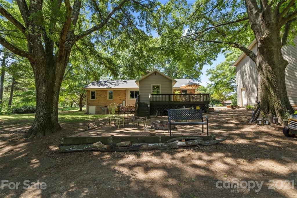 2734 Farmlake Lane Fort Mill, SC 29708 - Photo 29 of 42 Gallery Image 29