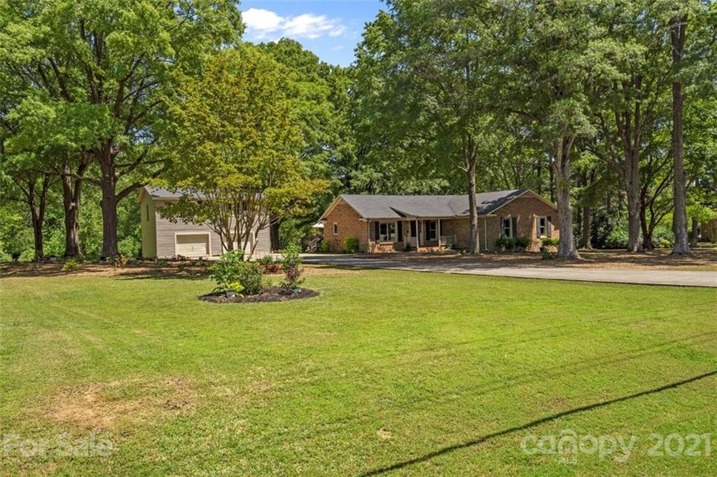 2734 Farmlake Lane Fort Mill, SC 29708 - Photo 42 of 42 Gallery Image 42