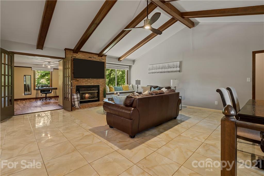 2734 Farmlake Lane Fort Mill, SC 29708 - Photo 7 of 42 Gallery Image 7