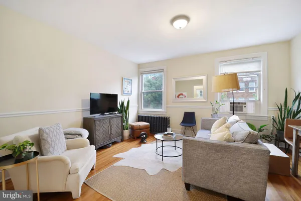 $2,990 | 1426 12th Street Northwest, Unit 5, Washington, DC 20005