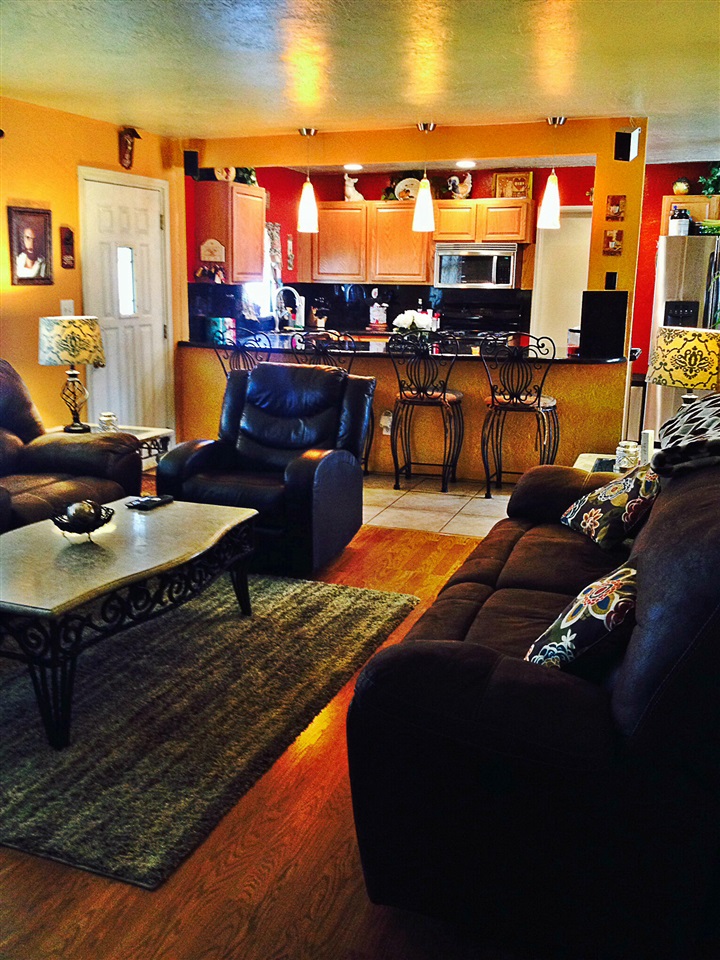1639 Tarleton Street Spring Valley, CA 91977 - Photo 2 of 12 Gallery Image 2