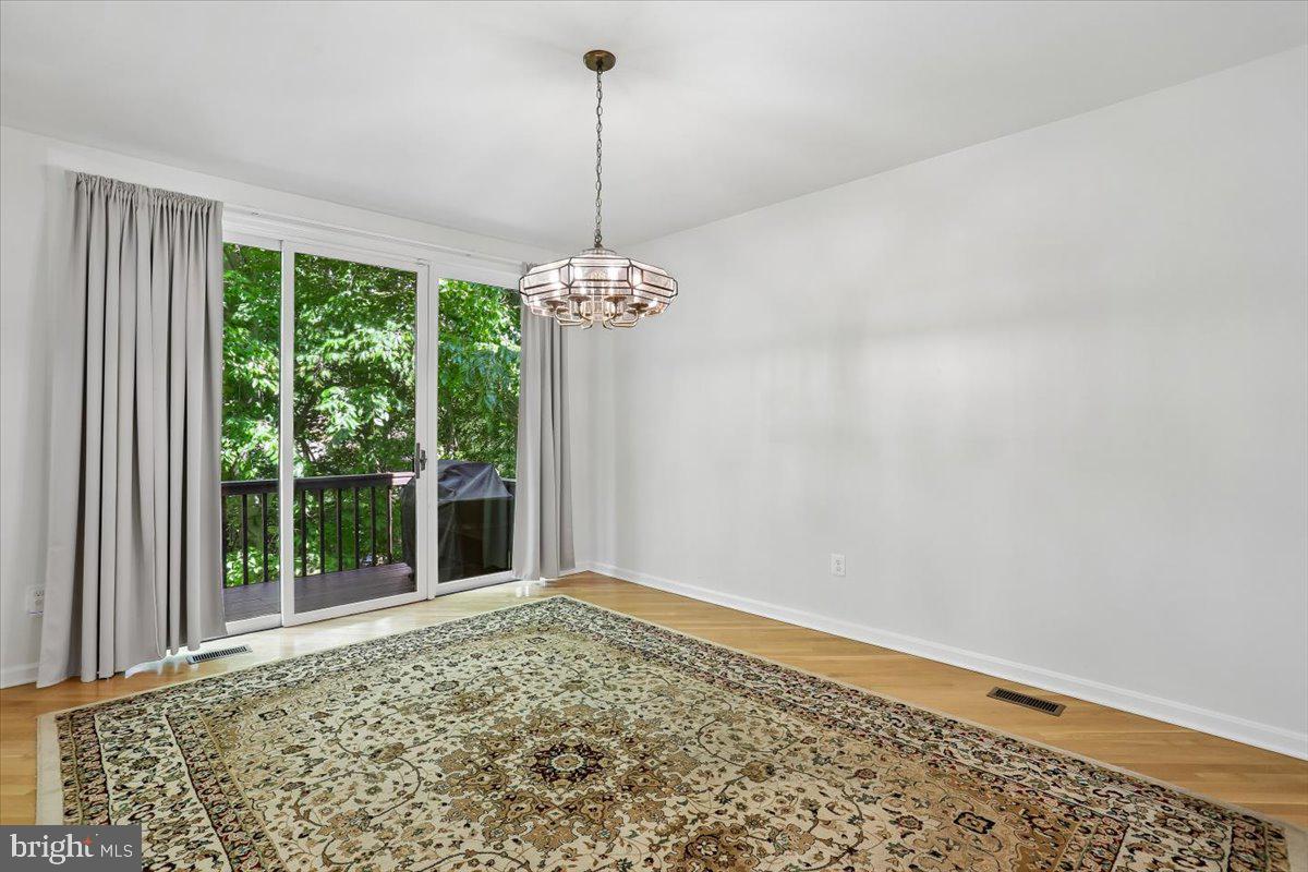 6113 Goldtree Way Bethesda, MD 20817 - Photo 18 of 75