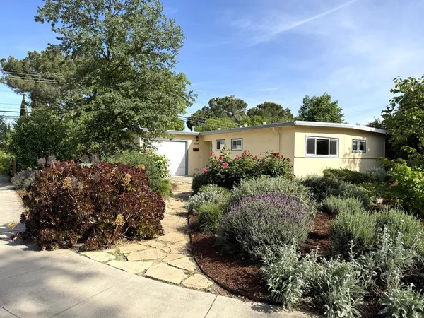 $629,000 | 938 Snyder Drive, Davis, CA 95616