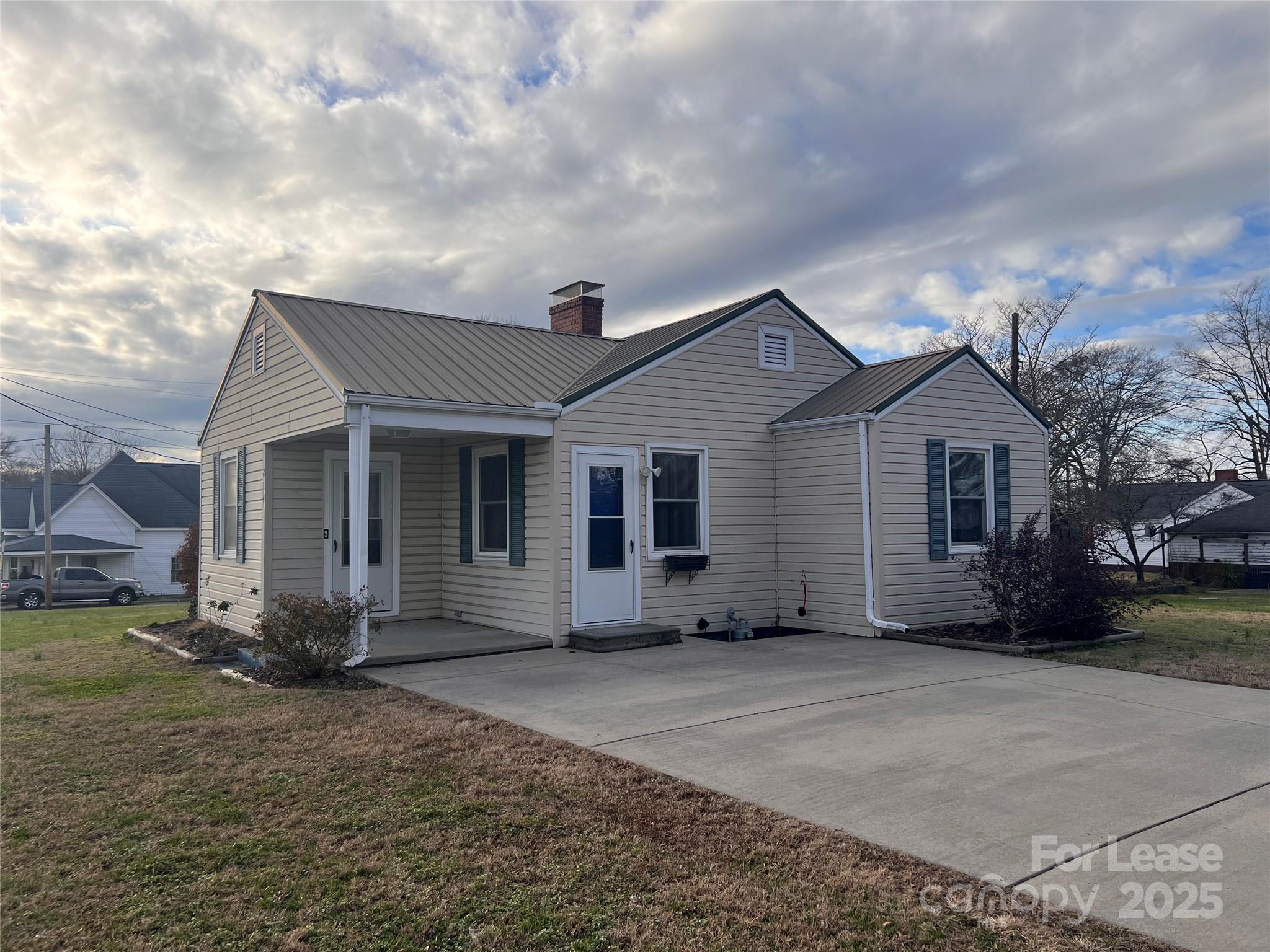 214 Mulberry Road Grover, NC 28073 - Photo 3 of 14