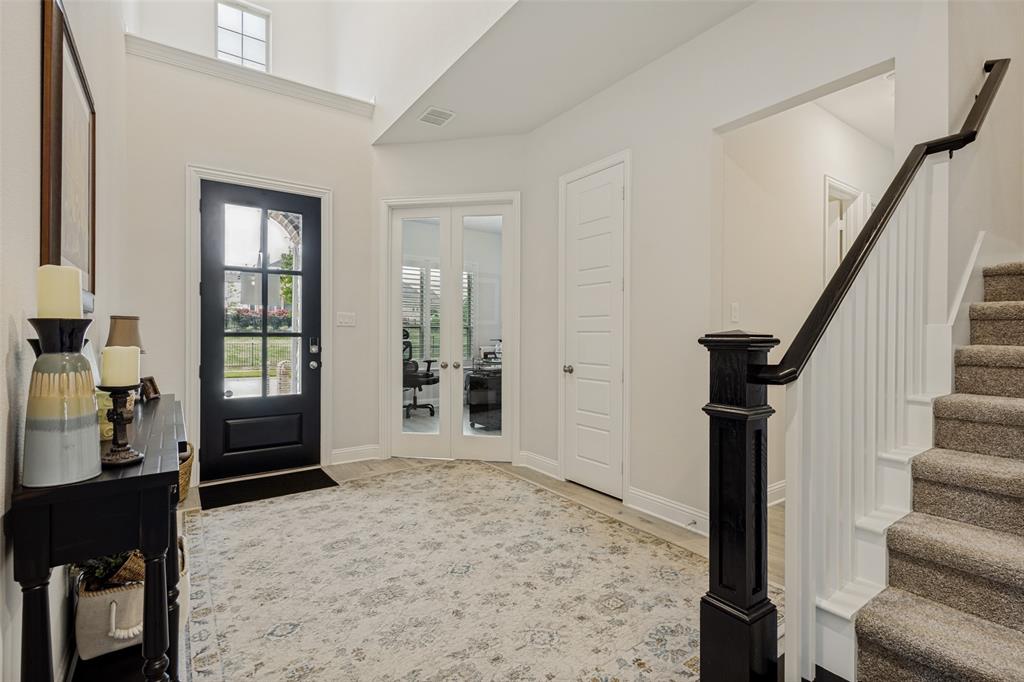 1508 Bear Path Way Gunter, TX 75058 - Photo 2 of 25 a view of a livingroom with furniture and entryway