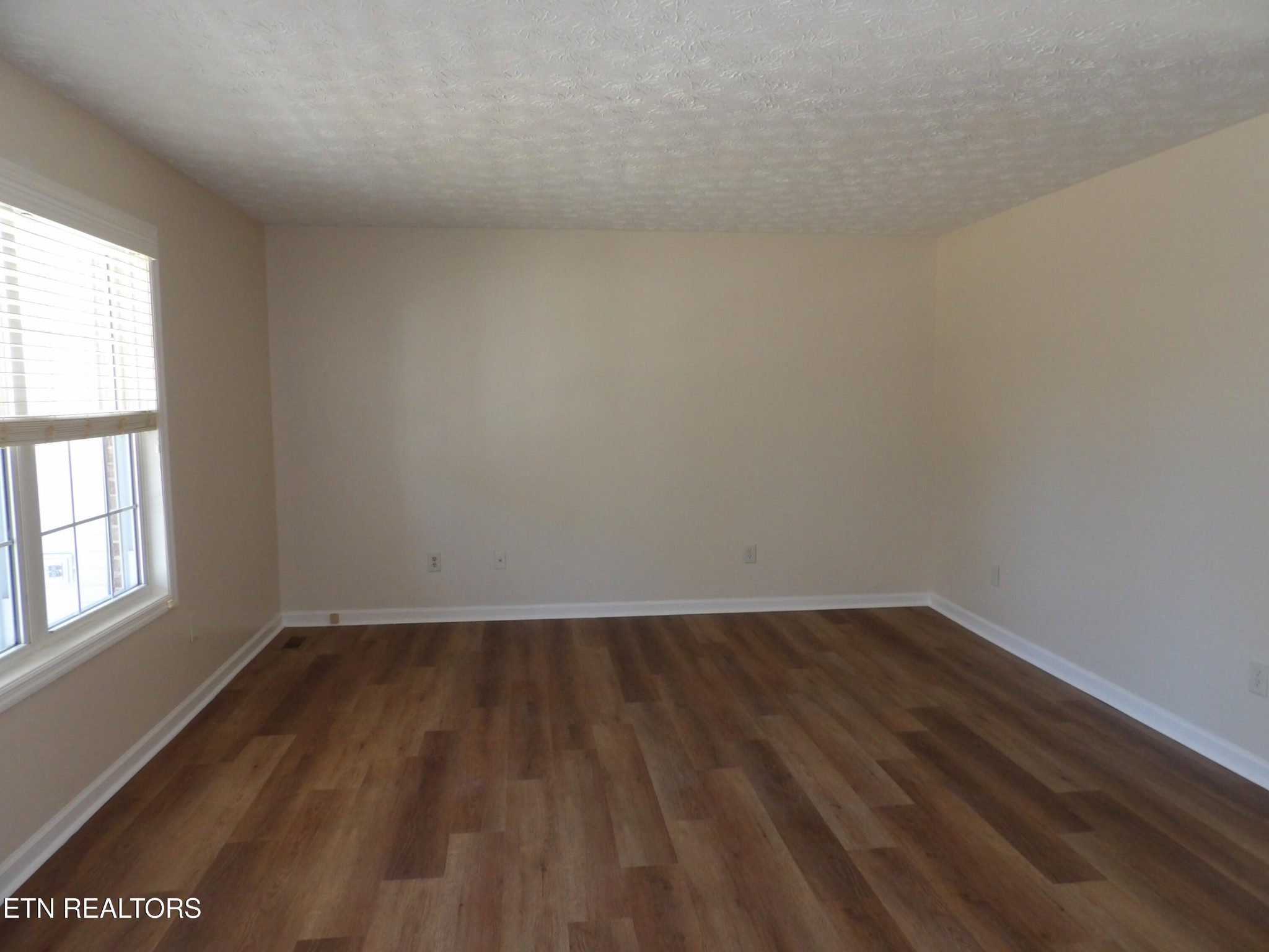 2162 Ona Road Crossville, TN 38572 - Photo 2 of 32 Gallery Image 2