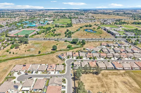 $629,900 | 9471 Pasaje Place, Elk Grove, CA 95624