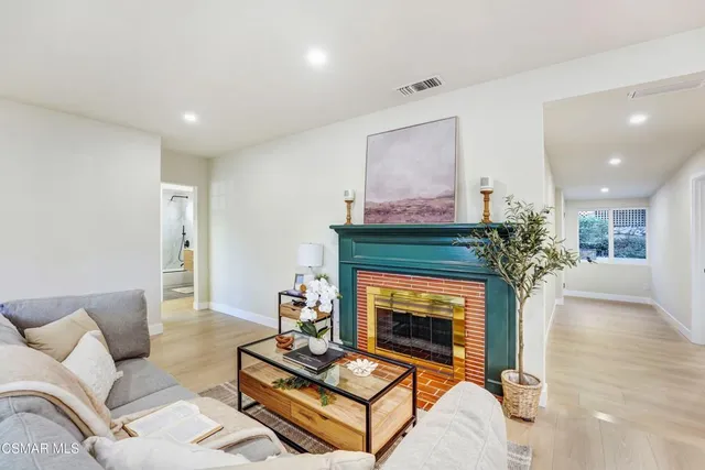 $1,200,000 | 10137 Lanark Street, Sun Valley, CA 91352