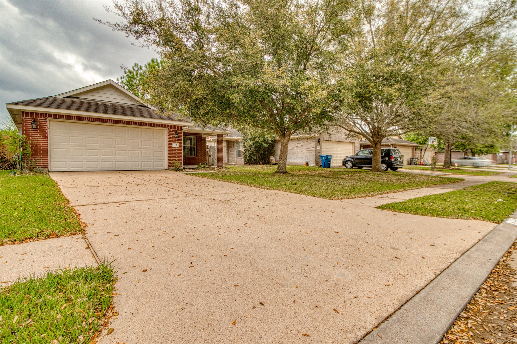 142 Anvil Rock Lane Richmond, TX 77469 - Photo 2 of 42