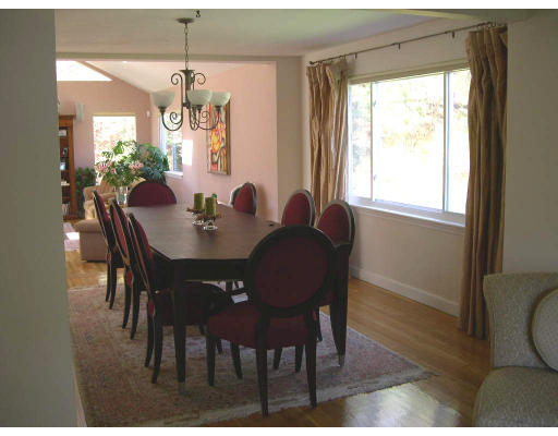 143 Annawan Road Newton, MA 02468 - Photo 2 of 6