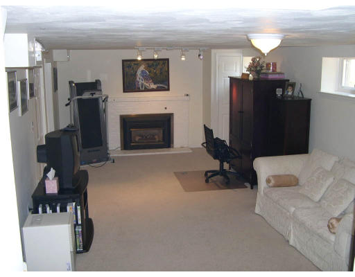 143 Annawan Road Newton, MA 02468 - Photo 4 of 6