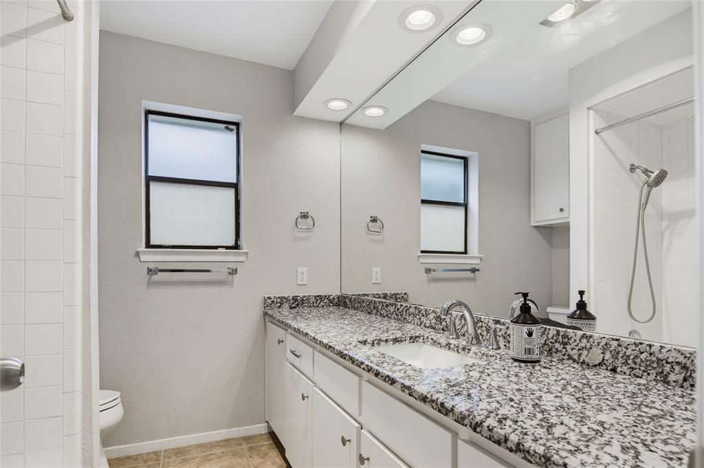 54 Legend Road Benbrook, TX 76132 - Photo 30 of 38
