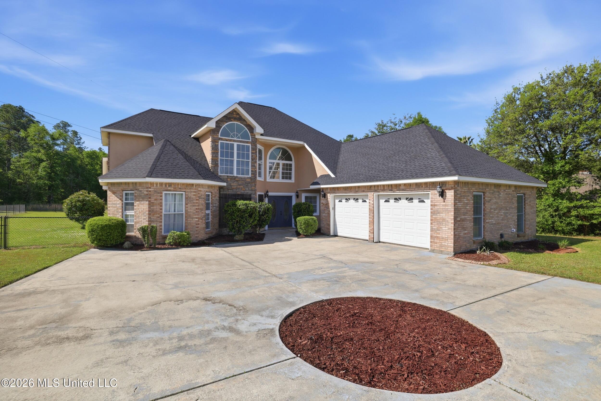 9045 West Cardinal Lane Biloxi, MS 39532 - Photo 2 of 61 2_r6__6502