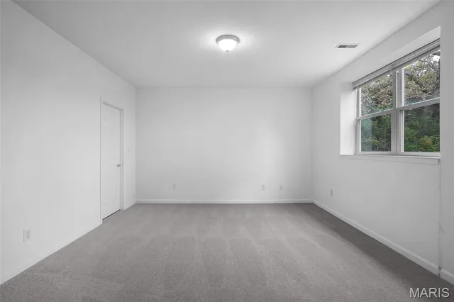 $369,900 | 404 Barleyfield Court, Wentzville, MO 63385