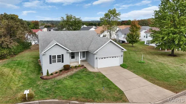$369,900 | 404 Barleyfield Court, Wentzville, MO 63385