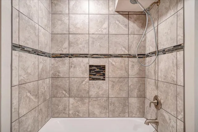 $749,950 | 232 Post Oak Drive, Roanoke, VA 24019