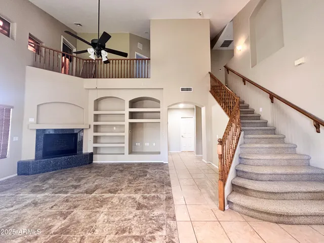 a view of entryway and hall