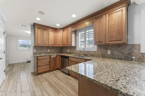 $3,500 | 618 8th Avenue North, Jacksonville Beach, FL 32250