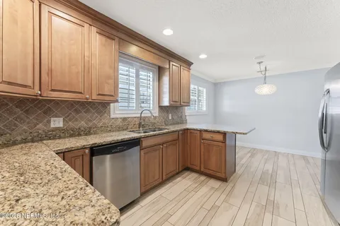 $3,500 | 618 8th Avenue North, Jacksonville Beach, FL 32250