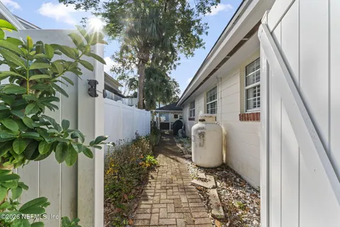 $3,500 | 618 8th Avenue North, Jacksonville Beach, FL 32250