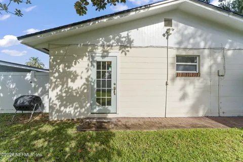 $3,500 | 618 8th Avenue North, Jacksonville Beach, FL 32250