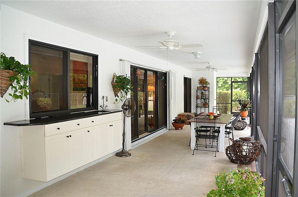 6476 Wood Lake Road Jupiter, FL 33458 - Photo 14 of 32 Gallery Image 14