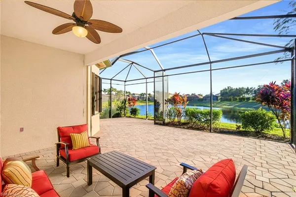 $695,900 | 3322 Baltic Drive, Naples, FL 34119