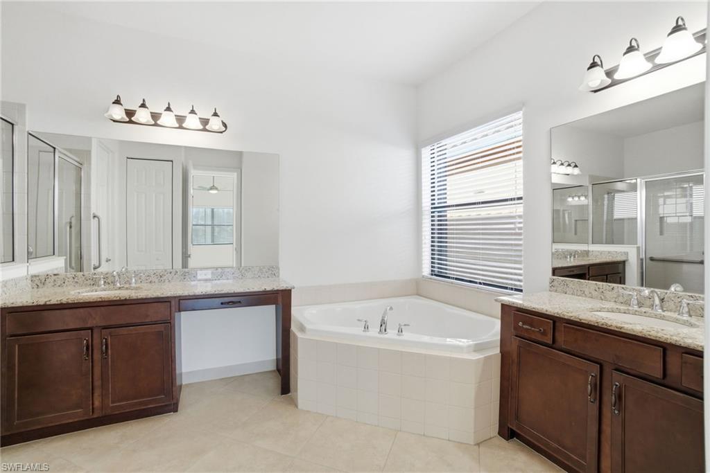 3322 Baltic Drive Naples, FL 34119 - Photo 14 of 35