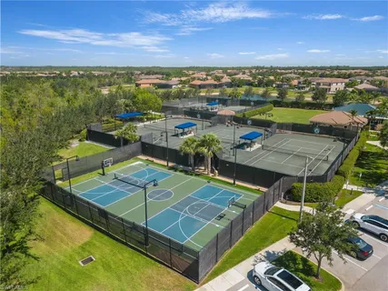 $715,000 | 3322 Baltic Drive, Naples, FL 34119