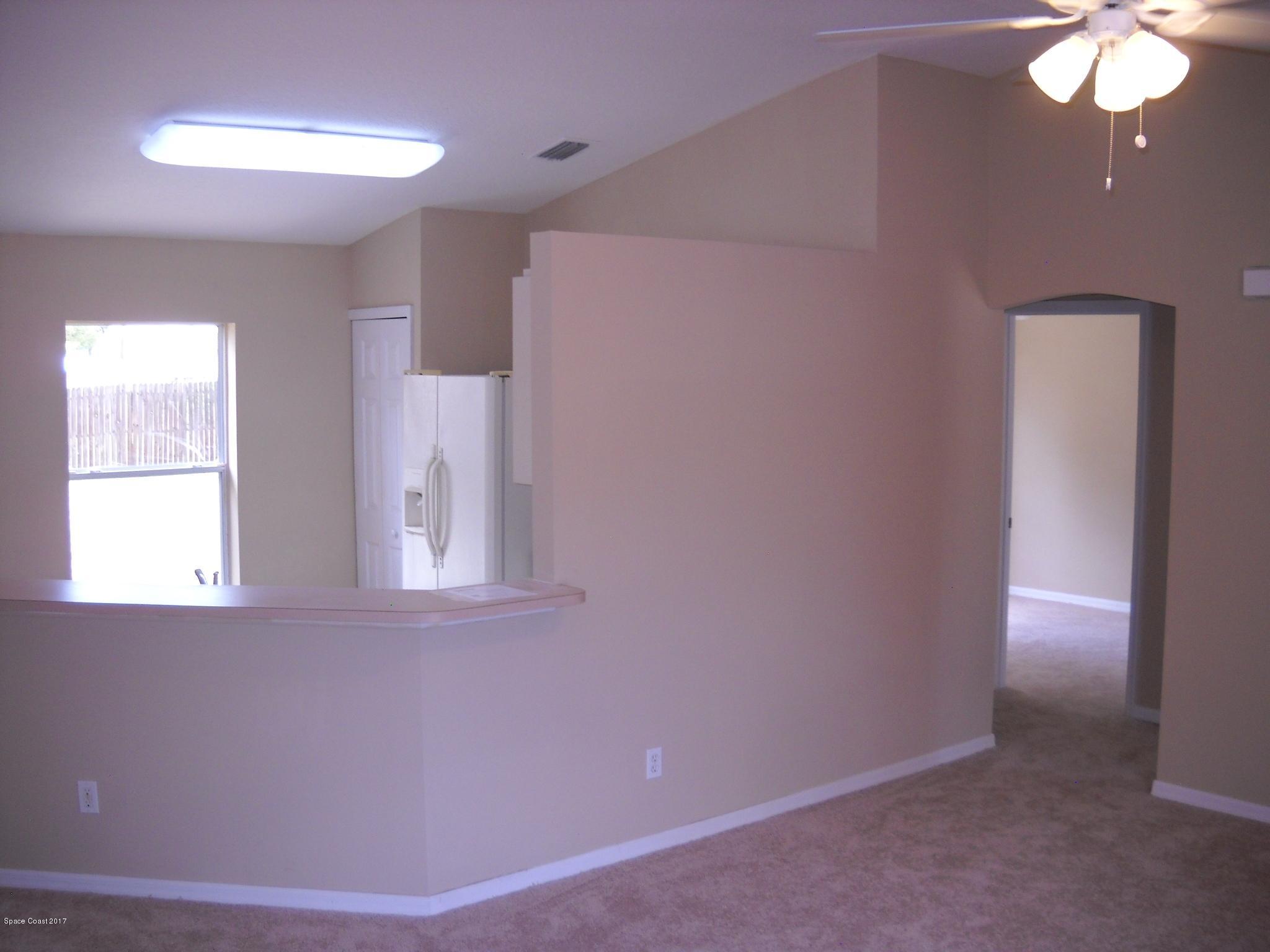 5660 Holden Road Cocoa, FL 32927 - Photo 10 of 21 Vaulted ceilings view