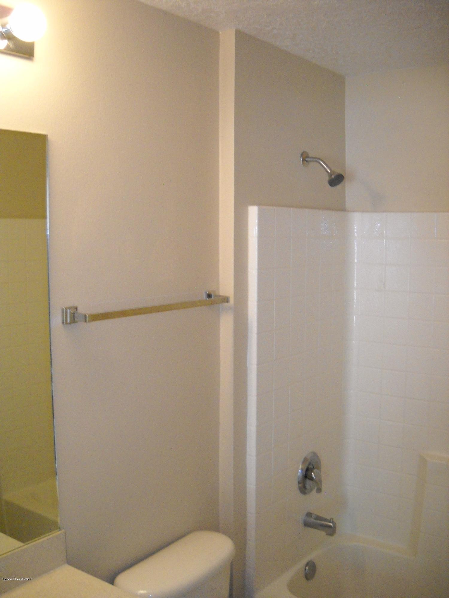 5660 Holden Road Cocoa, FL 32927 - Photo 11 of 21 Guest bathroom view