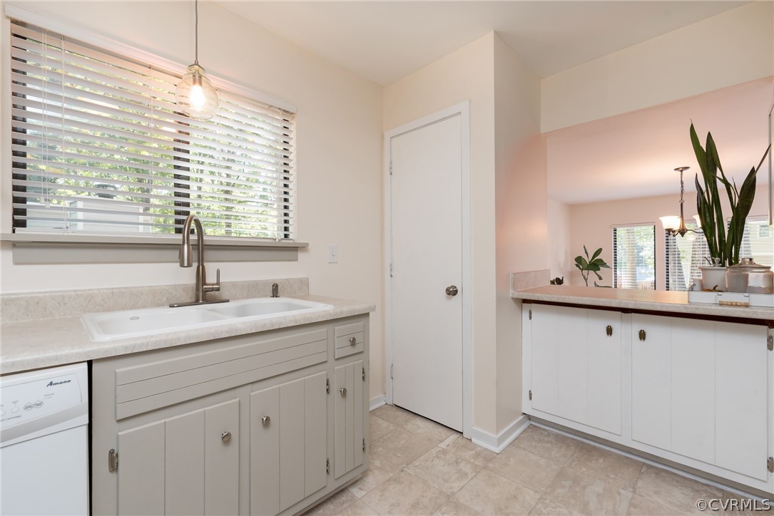 1524 Porters Mill Road Midlothian, VA 23114 - Photo 5 of 32 Gallery Image 5
