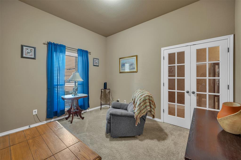 1663 Potomac Drive Burleson, TX 76028 - Photo 16 of 25 a living room with furniture