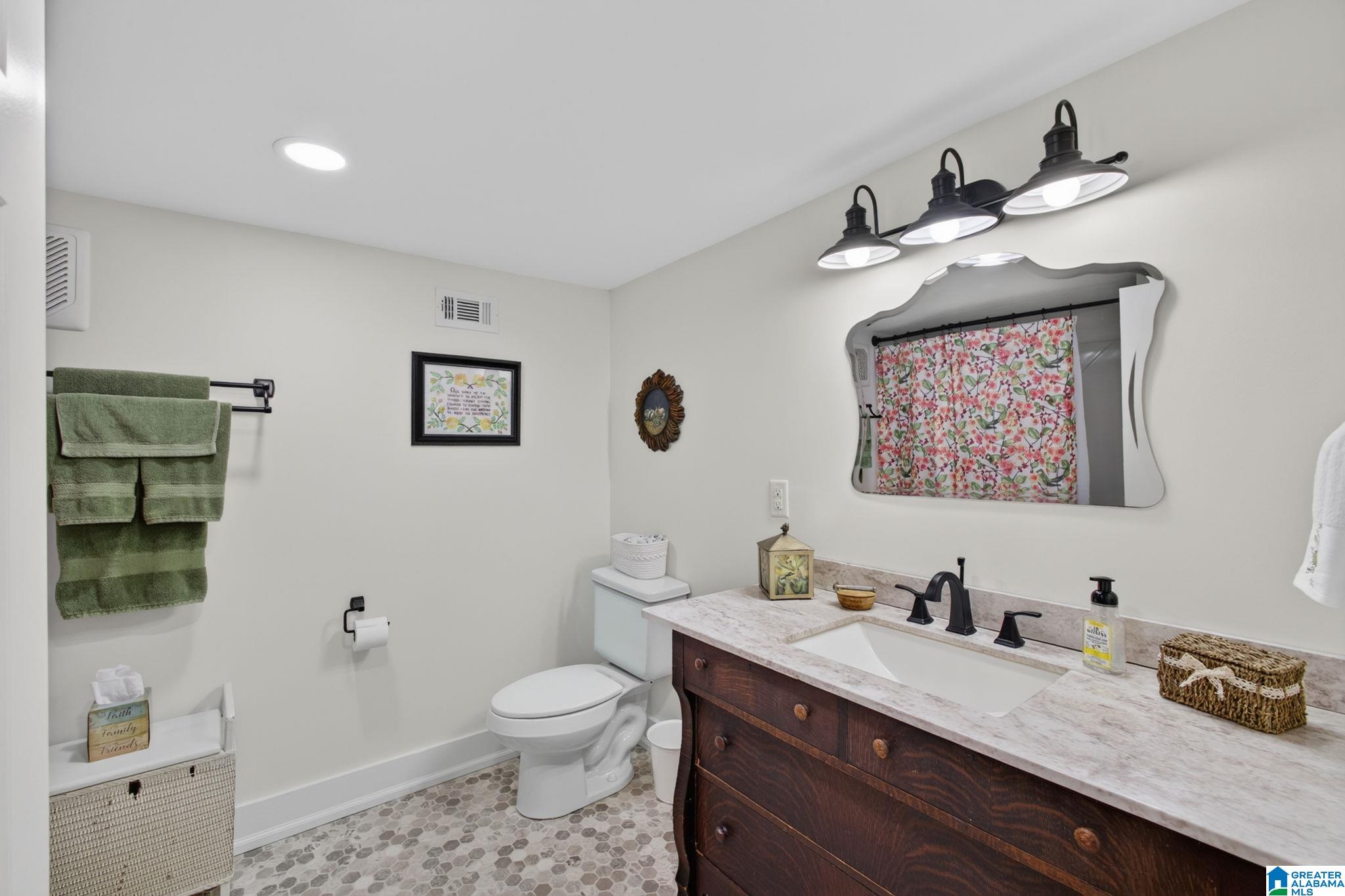 400 5th Street South Clanton, AL 35045 - Photo 12 of 45